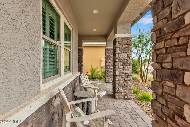 5826 W MAUNA LOA Lane, Glendale, AZ 85306