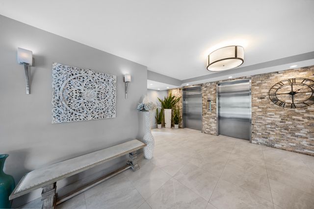 575 Oaks Lane 1009, Pompano Beach, FL 33069