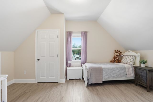 80 Manchester Street, Nashua, NH 03064