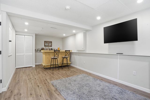 80 Manchester Street, Nashua, NH 03064