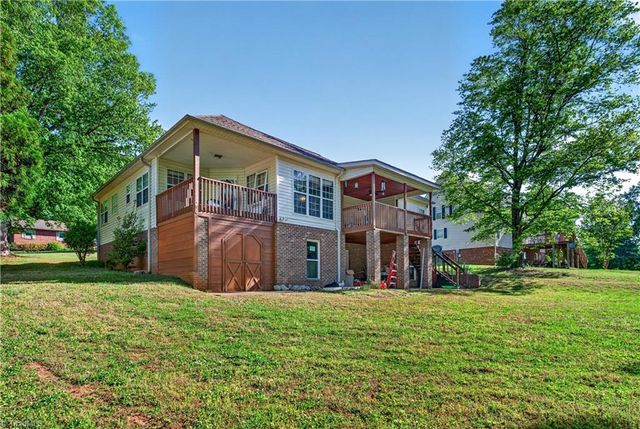 4108 Rock Hill Road, Pfafftown, NC 27040