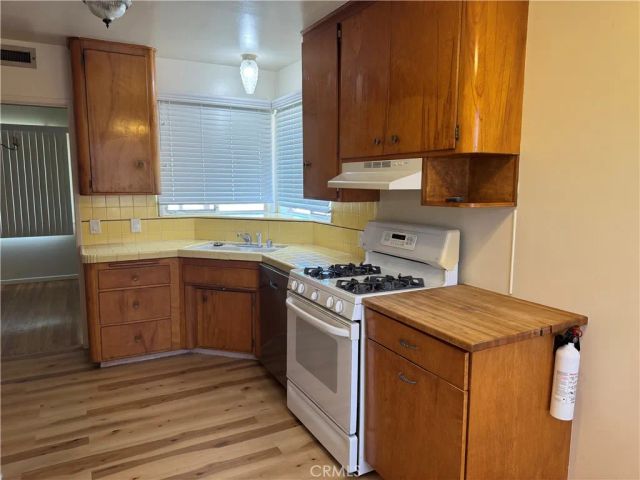 831 W Harvard Place, Ontario, CA 91762