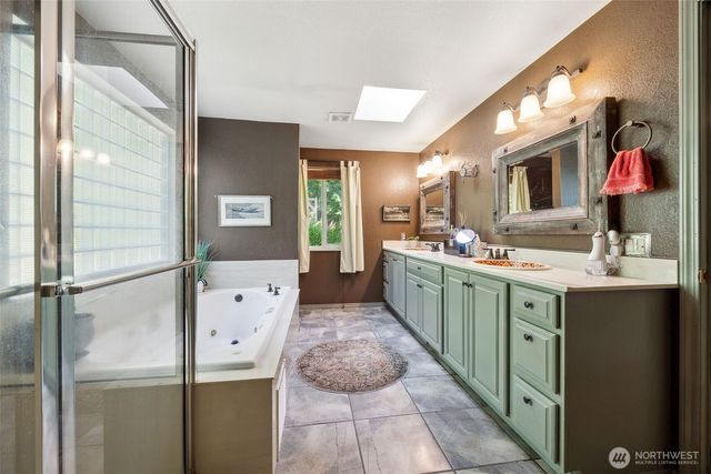 54611 E 278th Avenue, Ashford, WA 98304