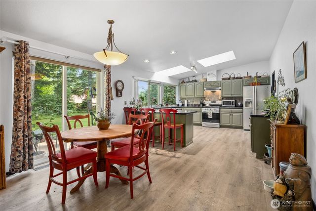 54611 E 278th Avenue, Ashford, WA 98304