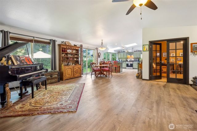 54611 E 278th Avenue, Ashford, WA 98304