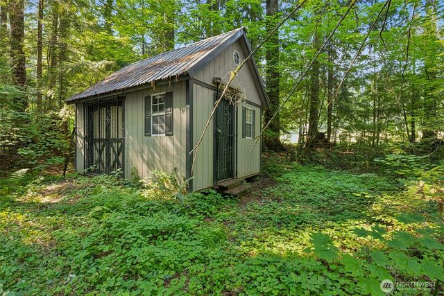 54611 E 278th Avenue, Ashford, WA 98304