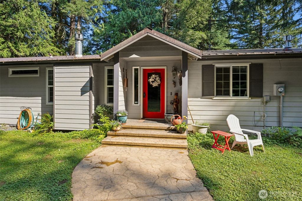 54611 E 278th Avenue, Ashford, WA 98304