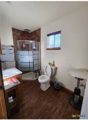 1123 N Beal Street, Belton, TX 76513