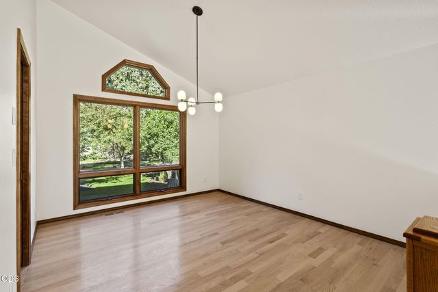 20398 Big Bear Court, Bend, OR 97702