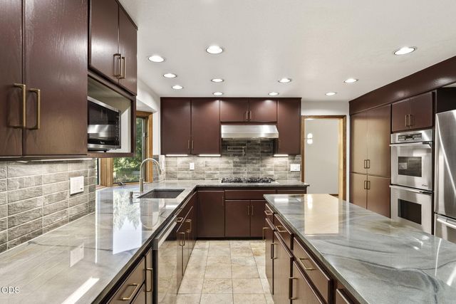 20398 Big Bear Court, Bend, OR 97702