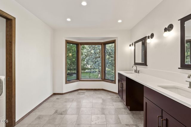 20398 Big Bear Court, Bend, OR 97702