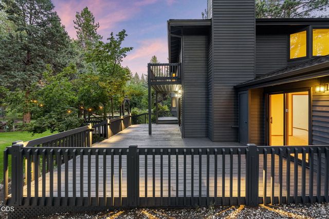 20398 Big Bear Court, Bend, OR 97702