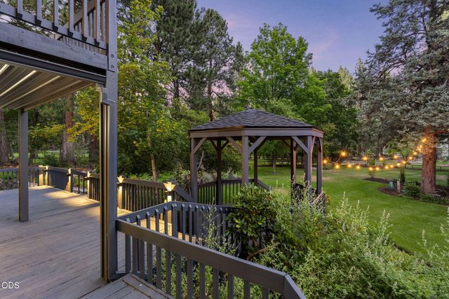 20398 Big Bear Court, Bend, OR 97702