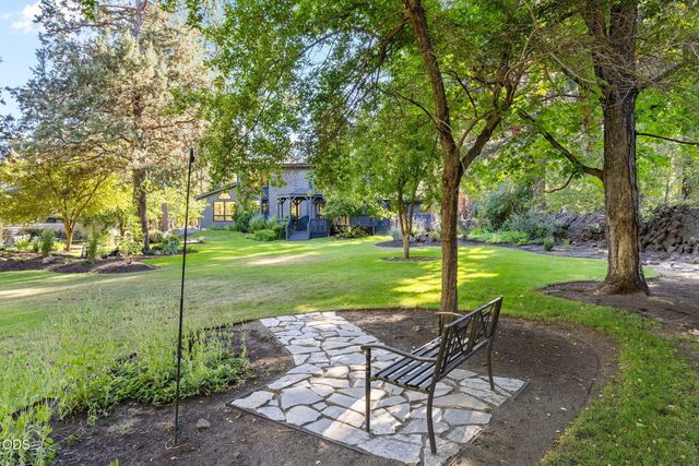20398 Big Bear Court, Bend, OR 97702