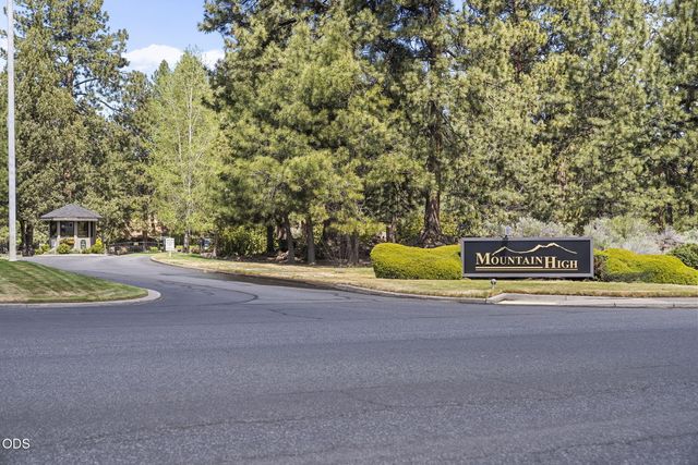 20398 Big Bear Court, Bend, OR 97702
