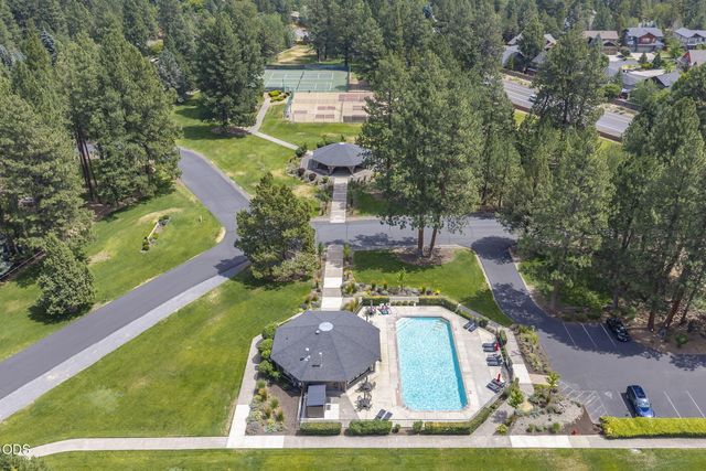 20398 Big Bear Court, Bend, OR 97702