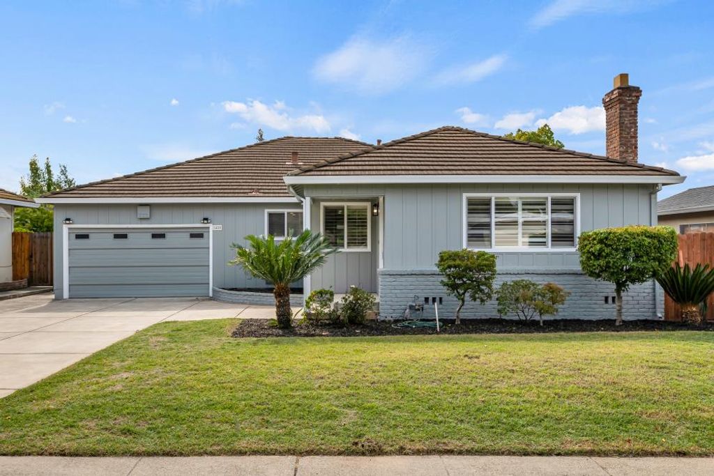 1428 Tradewinds Ave, Sacramento, CA 95822