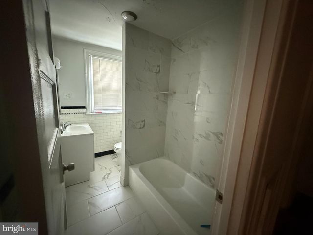 838 BULLOCK AVE, Lansdowne, PA 19050