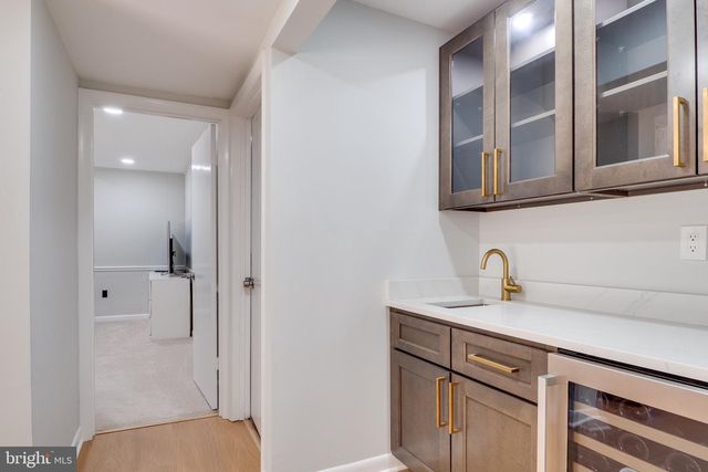 10236 LAWYERS RD, Vienna, VA 22181