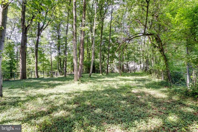 10236 LAWYERS RD, Vienna, VA 22181