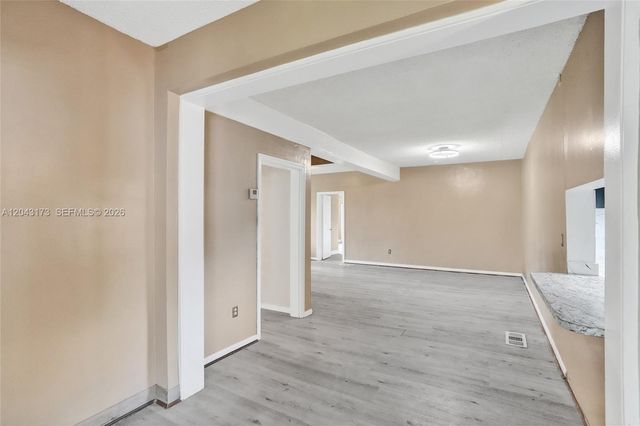 1400 NE 148th Street, Miami, FL 33161