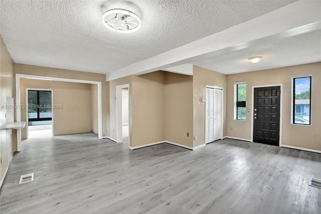 1400 NE 148th Street, Miami, FL 33161