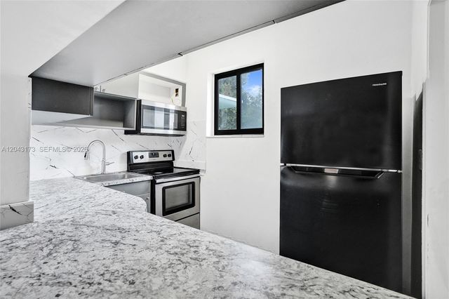 1400 NE 148th Street, Miami, FL 33161