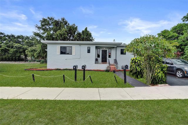 1400 NE 148th Street, Miami, FL 33161