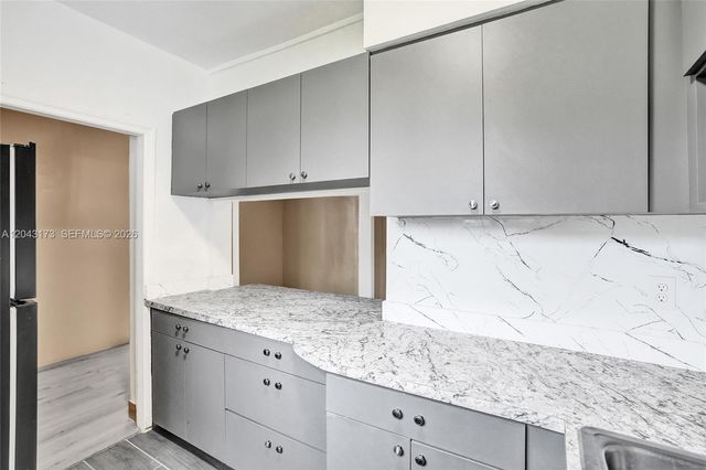1400 NE 148th Street, Miami, FL 33161