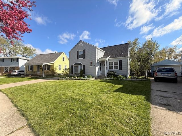 207 Springfield Avenue, Tonawanda, NY 14150