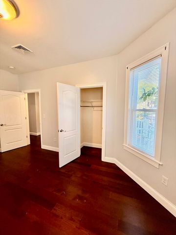 21 South Sydney 1, Boston, MA 02125