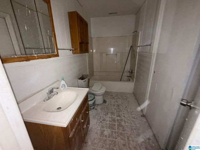 1141 2ND AVENUE, Pleasant Grove, AL 35127
