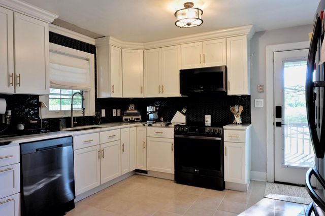 104 Cavern Drive, Frankfort, KY 40601