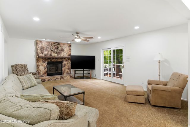 136 Green Oak Boulevard, Middletown, NJ 07748