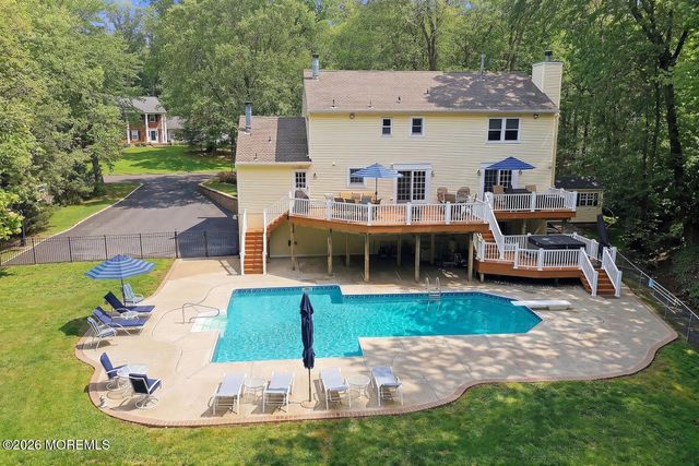 136 Green Oak Boulevard, Middletown, NJ 07748