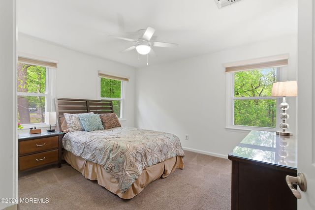 136 Green Oak Boulevard, Middletown, NJ 07748