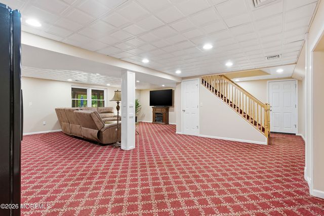 136 Green Oak Boulevard, Middletown, NJ 07748