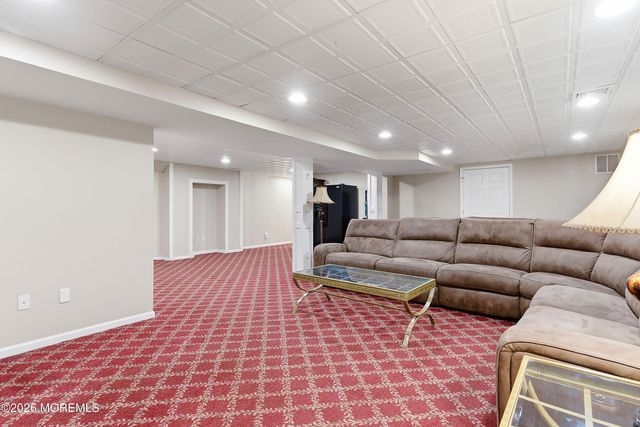 136 Green Oak Boulevard, Middletown, NJ 07748