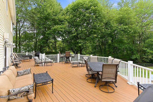 136 Green Oak Boulevard, Middletown, NJ 07748
