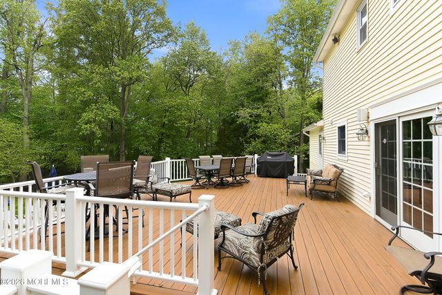 136 Green Oak Boulevard, Middletown, NJ 07748