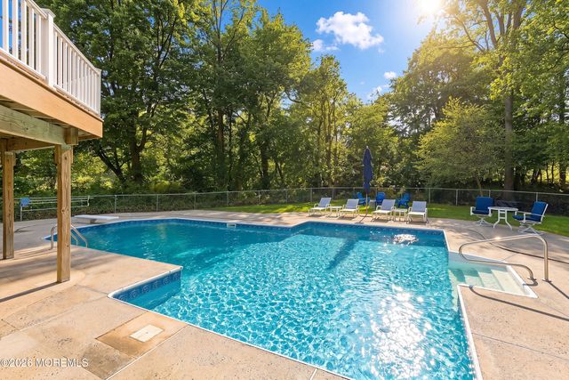 136 Green Oak Boulevard, Middletown, NJ 07748