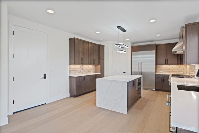 16050 SE 44TH Court, Bellevue, WA 98006