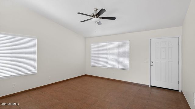 453 E LAREDO Street, Chandler, AZ 85225