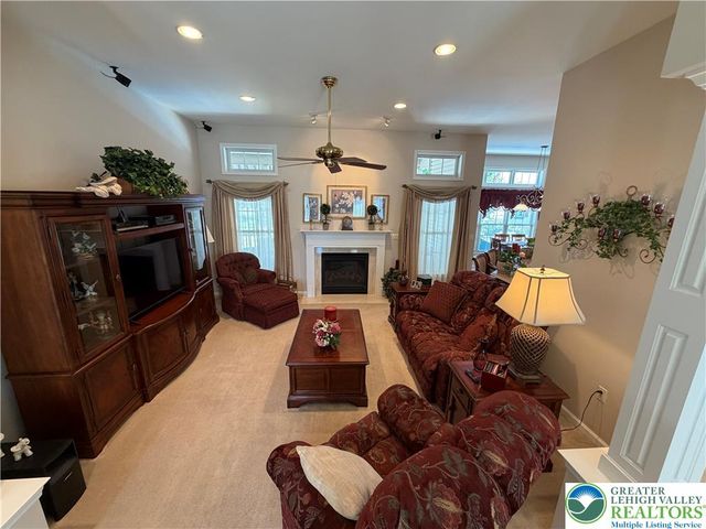 5383 Prophets Way, Lower Macungie Twp, PA 18106