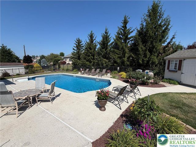 5383 Prophets Way, Lower Macungie Twp, PA 18106