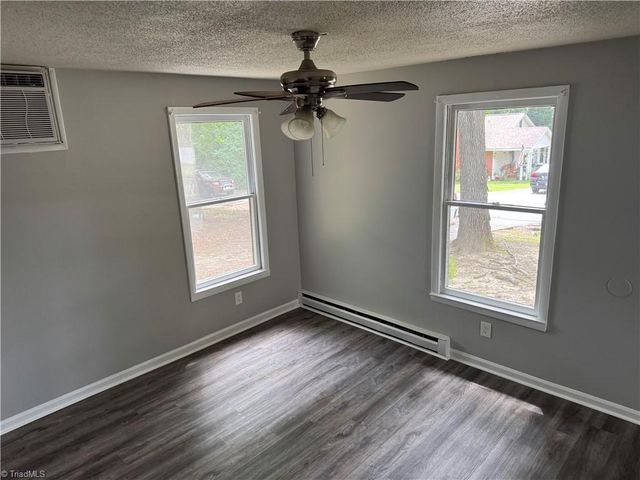 505 Pomeroy Place, High Point, NC 27260