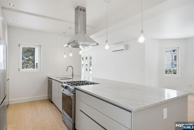 75 Highwood Avenue, Tenafly, NJ 07670