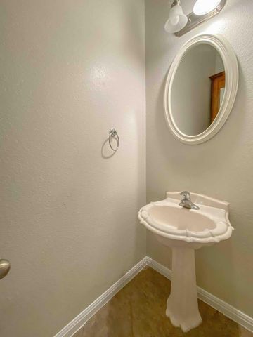 609 W 37th ST, Austin, TX 78705
