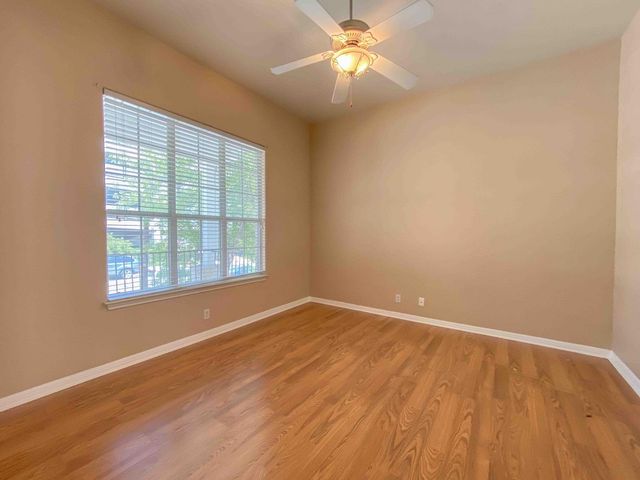 609 W 37th ST, Austin, TX 78705