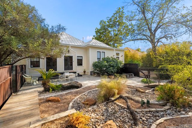 227 Claudia St, San Antonio, TX 78210